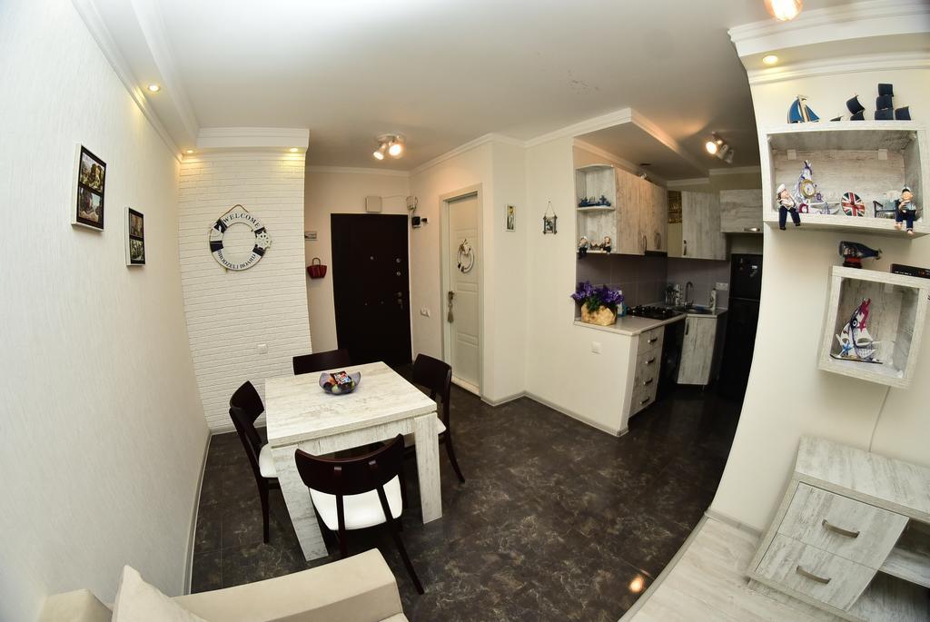 Stars Apartment Batumi Eksteriør billede